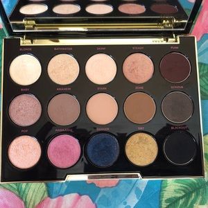 ❌SOLD❌ Urban Decay x Gwen Stefani